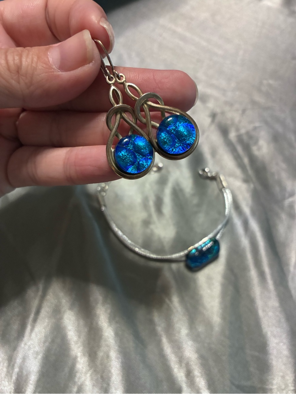 Handcrafted Dichroic Glass Teardrop Blue Earrings & Bracelet Set – Hawaii Boutiq